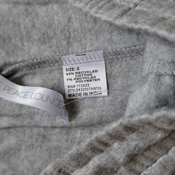 Lounge 2 peace ✌️ set Small - Picture 14 of 14